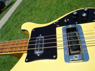 1982 Rickenbacker 4003 Vintage White Bass Guitar - 4001 5