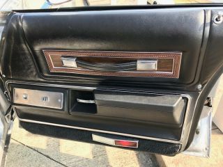 1976 Pontiac Bonneville 4 Door Hardtop 14
