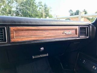 1976 Pontiac Bonneville 4 Door Hardtop 18