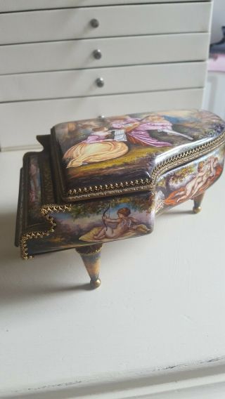 Piano antique cylinder music box 2