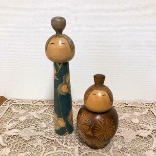 2x Vintage 30cm & 20cm Kuribayashi Issetsu Wooden Sosaku Kokeshi Doll