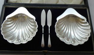 Sheffield 1913 Boxed Solid Silver Butter Dish Dishes Knives Knife Set 2