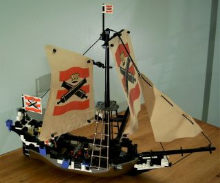 VINTAGE LEGO IMPERIAL FLAGSHIP 6271,  VINTAGE PIRATES WITH INSTRUCTIONS 4