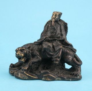China Copper Hand - Cast Immortal Tiger Statue Decorated With Auspicious Gift