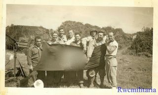 War Trophy Us Troops W/ Captured German Standarte By.  30 Machine Gun; Normandy