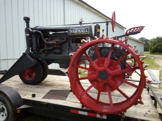 1930 Farmall Tractor Gorgeous Vintage Includes Front loader 4