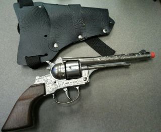 Gonher No.  122 Metal Toy Colt Revolver Pistol Cap Gun (with Color Safety Tip)