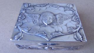 Victorian Sterling Silver Cherub Snuff / Trinket Box 1896