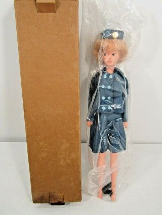 VINTAGE RARE 1960 ' S AMERICAN AIRLINES STEWARDESS DOLL EMPLOYEES GIVE AWAY 3
