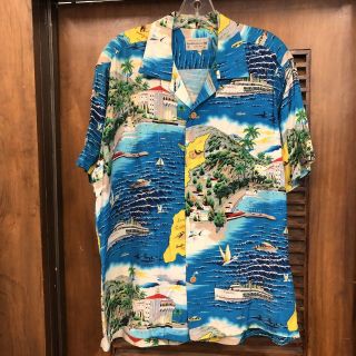 Vintage 1950’s Catalina Island Pattern Rayon Loop Collar Hawaiian Shirt - Ml