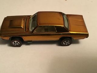 Rare Hot Wheels redline Custom T - bird 1967 USA Gold No Black Roof Near Perfect 3