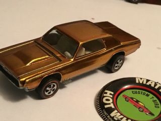 Rare Hot Wheels redline Custom T - bird 1967 USA Gold No Black Roof Near Perfect 9