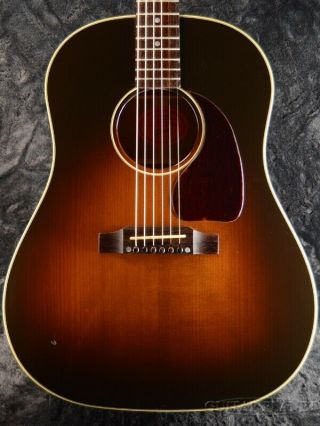Gibson J - 45 Vintage Thermally Aged Adirondack Spruce Top