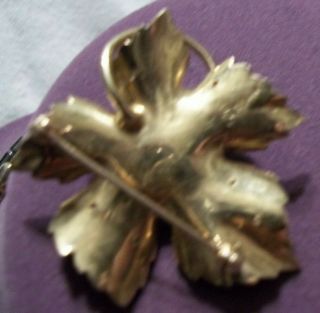 Vintage Estate Solid 14K Gold Diamond Solitaire Center Leaf Brooch Pin 14 grams 12