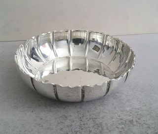 Quality Antique Solid Silver Strawberry Dish.  278gms.  Dia.  16.  8cms Lon.  1910.