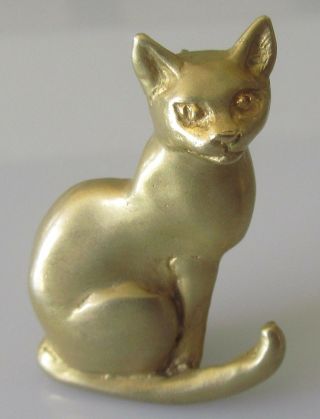 Vintage 9ct Yellow Gold Sitting Down Cat Brooch.