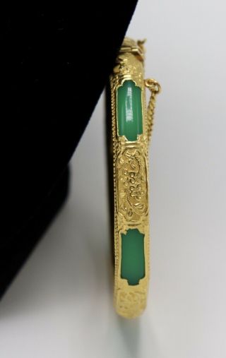 Vintage Chinese 24k Hammered Yellow Gold Green Jade Hinged Bangle Bracelet
