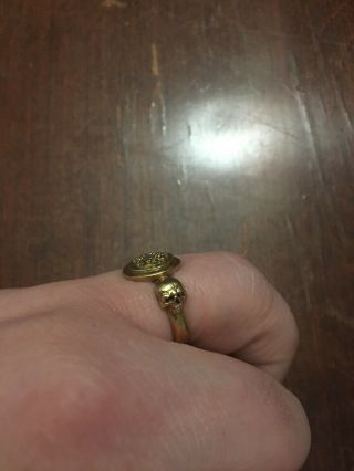 Memento Mori Gold Skull Ring 2