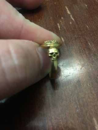 Memento Mori Gold Skull Ring 8