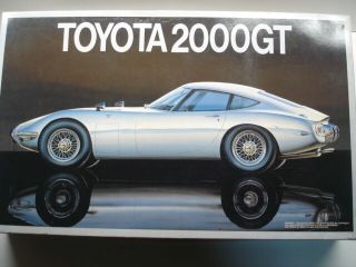 Fujimi Vintage 1/16 Scale Toyota 2000gt Model Kit - Rare - Kit 10117
