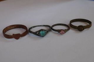 British Uk Metal Detecting Find 4 Medieval Tudor Rings,  Stones,  Betrothal Ring