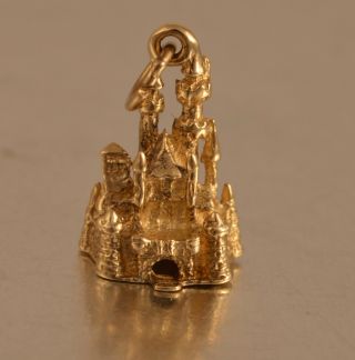 14k Gold Vintage Gold Walt Disney Magic Kingdom Castle Pendant Charm (ch543