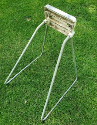 1950s Vintage Johnson Small Outboard Boat Motor stand Display Decor Antique LQQK 5