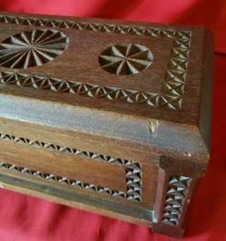 UNIQUE ANTIQUE HAND CARVED HARD WOOD PINWHEEL STAR DESIGN BOX 13.  5 