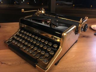 ROYAL 50th Anniversary Quiet Deluxe Gold plated Typewriter - RARE COND 3