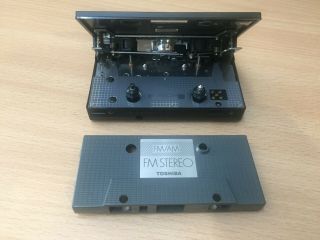 Vintage Rear Walkman Toshiba KT - 4055 Auto Reverse FM - AM Radio Dolby NR Japan 9