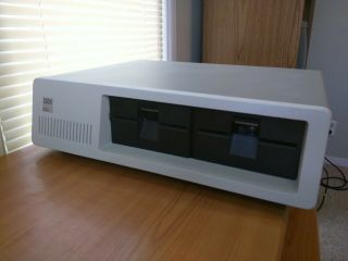 Vintage Ibm 5150 Pc.  Immaculate Power On And.