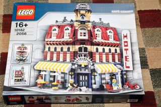 Retired - Lego Café Corner (10182) - In Factory Box - Rare