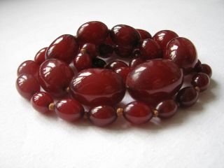 Vintage Knotted Deco Cherry Amber Bakelite Beads Necklace Graduated 70 Grams