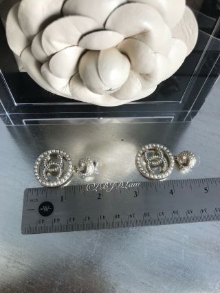 NWT CHANEL PEARL Hoop Earrings CC Gold PEARL TRIMMINGS RARE CLASSIC 2019 7