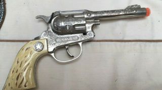 OLD HUBLEY TEXAN JR LONG BARREL TOY CAP GUN w LEATHER LONG HORN HOLSTER 2