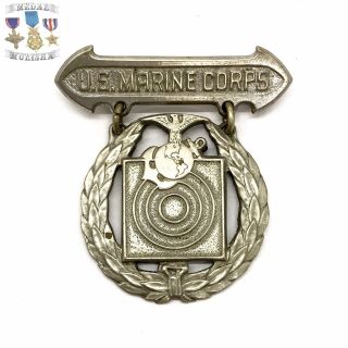 Wwii U.  S.  Marine Corps Basic Marksman Badge Pin - Back Ww2
