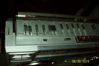 JVC RC - M70W VINTAGE BOOMBOX (-) TAPE DECK,  METERS,  RADIO 8