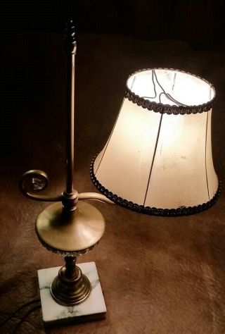 Antique Brass Lamp W/marble Base Table Lamp W/shade.