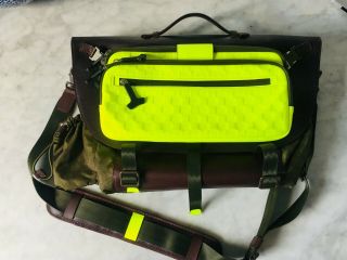 Louis Vuitton Messenger Bag RARE Neon With Pochette 2