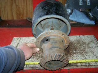 NOS FORDSON Antique Farm Tractor Belt Pulley Assembly Hit Miss Engine Oiler 4