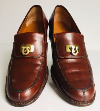 Stunning Vintage Leather $785 Ferragamo Signature Logo Block Heel Loafers 7.  5 B