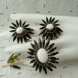 Vtg Signed Schreiner Black White Rhinestone Flower Daisy Pin Brooch Earring Set