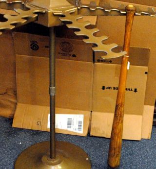 RARE 1960 LOUISVILLE SLUGGER HILLERICH & BRADSBY BASEBALL STORE DISPLAY BAT RACK 11