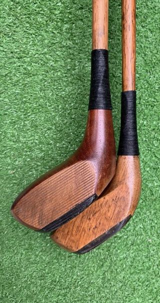 Set of Antique hickory wood shaft Golf Clubs and Vintage Stovepipe Bag 7