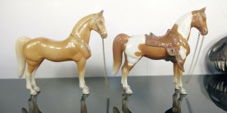 Vintage Breyer PLASTIC HORSES w/REINS & Saddle RARE Unmarked 3