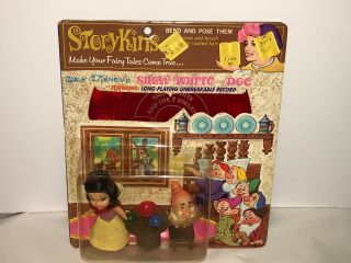 Rare Hasbro 1967 Storykins Disney Snow White & Doc On Card With Record