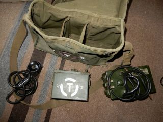 WW2 US ARMY RADIO ACCESSORY BAG WITH T17 MIKE,  RM - 35 & PHONE/MIC SWITCH 3