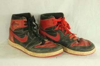 Vintage 1985 Nike Air Jordan Red & Black Basketball Shoes Size 7 - 1/2