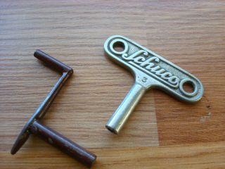2 Vintage Schuco Keys 3 Key & Br/blk Crank Key For Wind Up Toys
