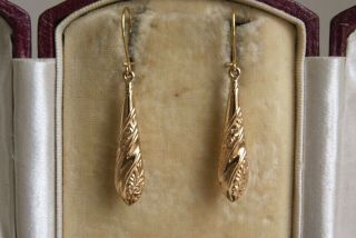 Fine Antique Victorian 9 Carat Yellow Gold Chased Torpedo Pendant Earrings 4.  5cm